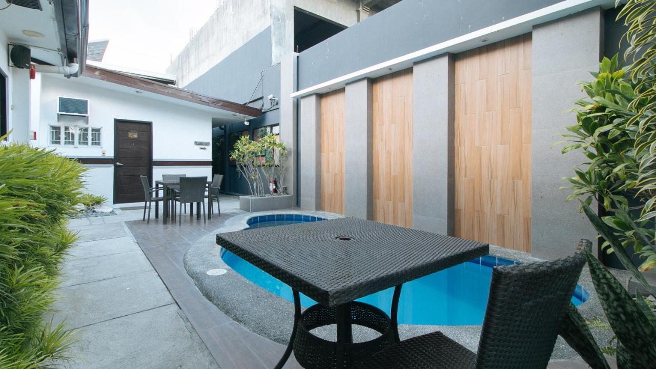 Reddoorz @ Gardenview Hotel Gtower آنغلوس المظهر الخارجي الصورة