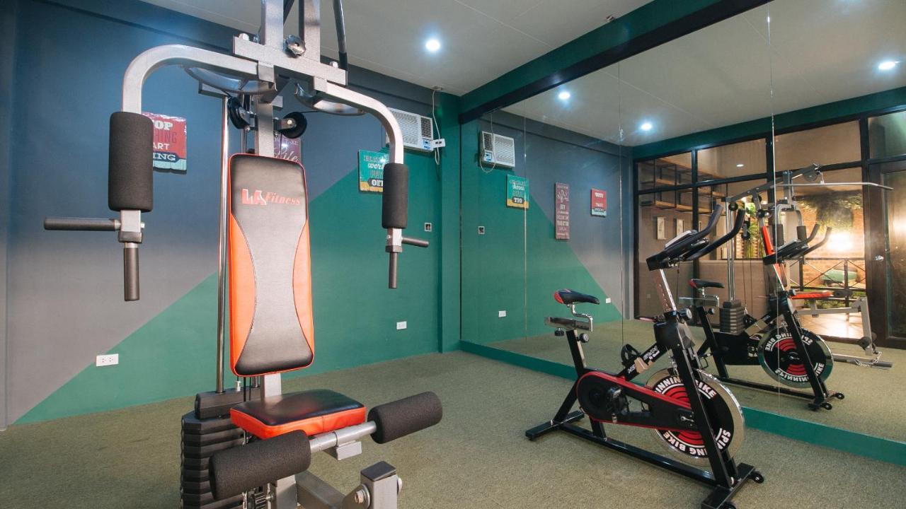 Reddoorz @ Gardenview Hotel Gtower آنغلوس المظهر الخارجي الصورة