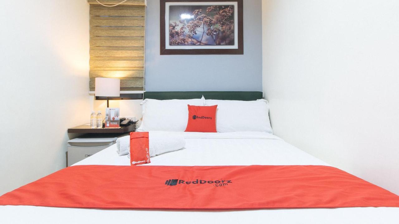 Reddoorz @ Gardenview Hotel Gtower آنغلوس المظهر الخارجي الصورة