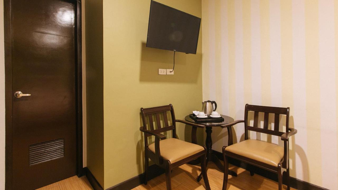 Reddoorz @ Gardenview Hotel Gtower آنغلوس المظهر الخارجي الصورة
