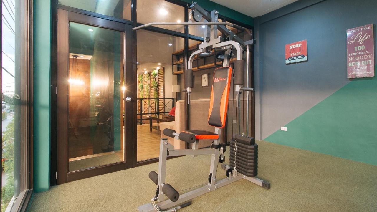 Reddoorz @ Gardenview Hotel Gtower آنغلوس المظهر الخارجي الصورة