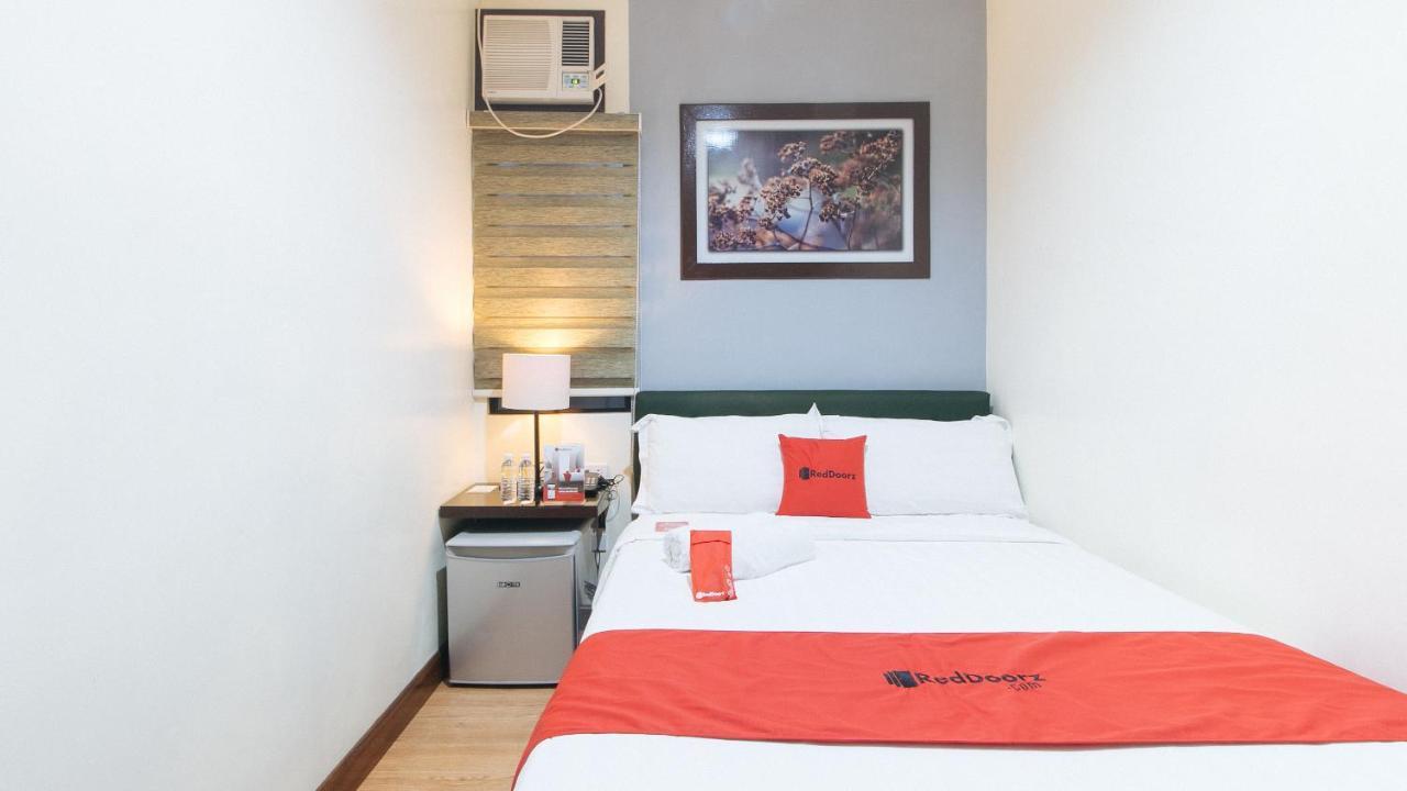 Reddoorz @ Gardenview Hotel Gtower آنغلوس المظهر الخارجي الصورة